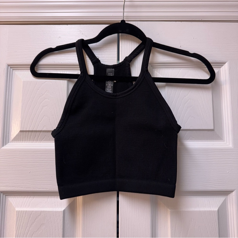 Vitality synergy black crop top